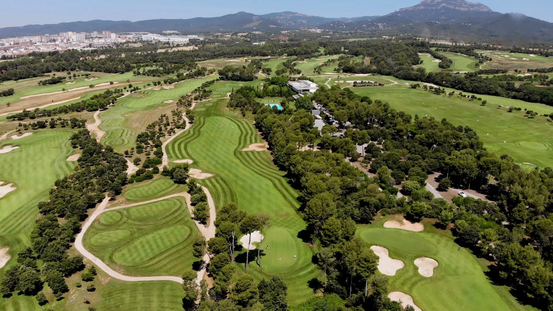 real-club-de-golf-el-prat-aerial-view-yellow-course-club-house-and-driving-range_43790633054_o